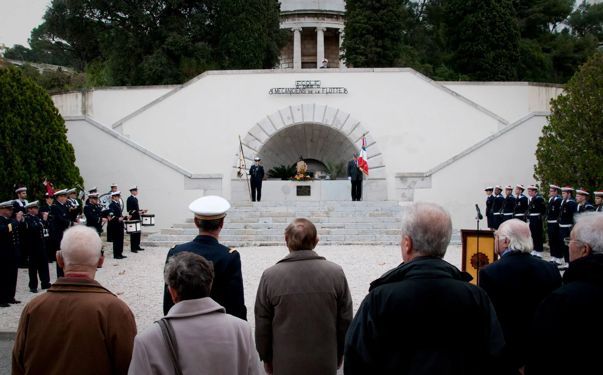 Bagad de St-Mandrier : commémoration de la catastrophe de 1977