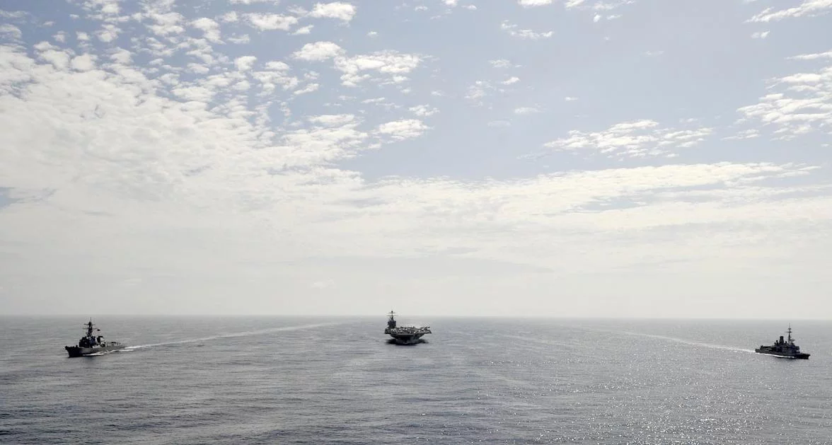 La frégate Jean Bart, le porte-avions USS Harry S. Truman et le destroyer USS Winston S. Churchill