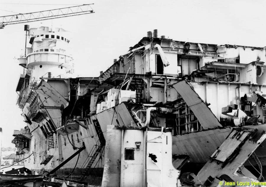 Démolition de l'Arromanches