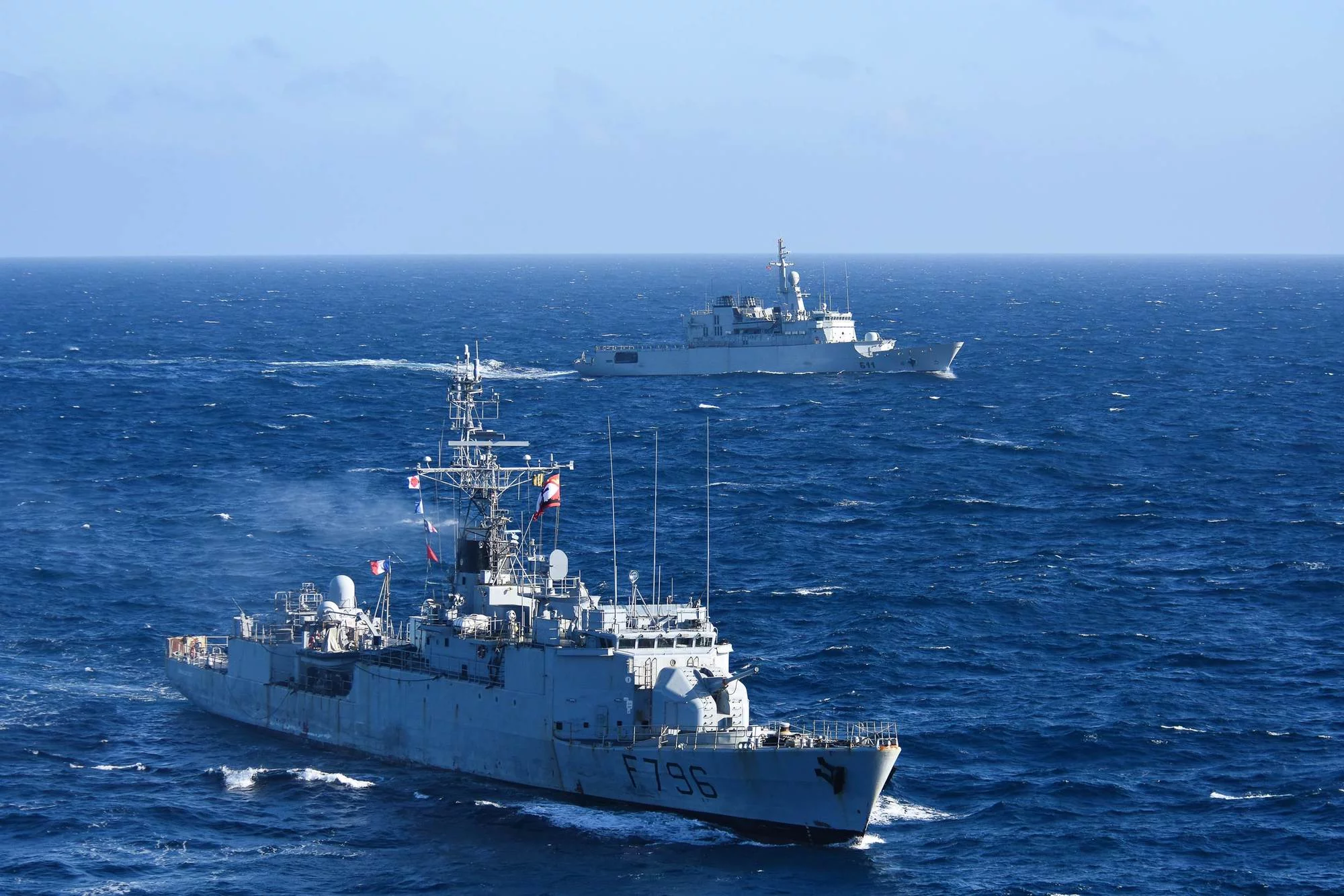 Le Cdt Birot et la frégate marocaine Mohammed V