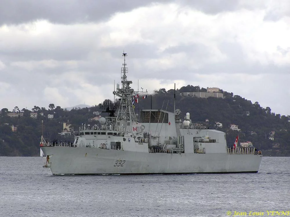 Arrivée à Toulon de la frégate canadienne Ville de Québec