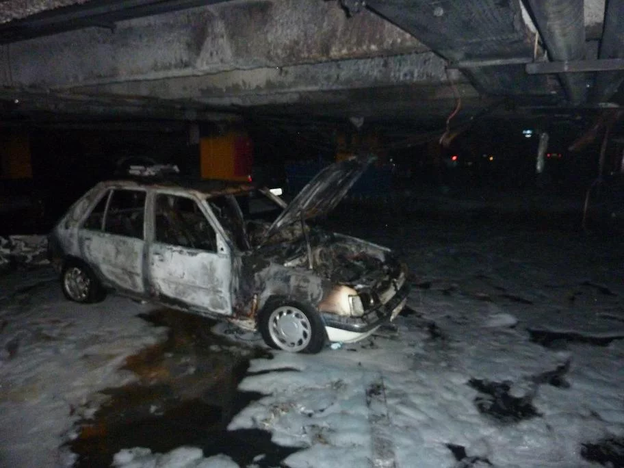 Feu de véhicule dans le parking souterrain du Carrefour Bonneveine