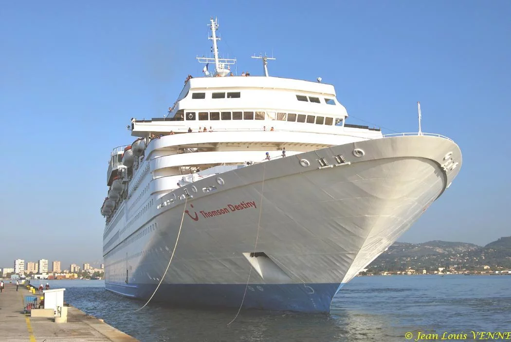 Le paquebot Thomson Destiny fait escale à La Seyne-sur-mer