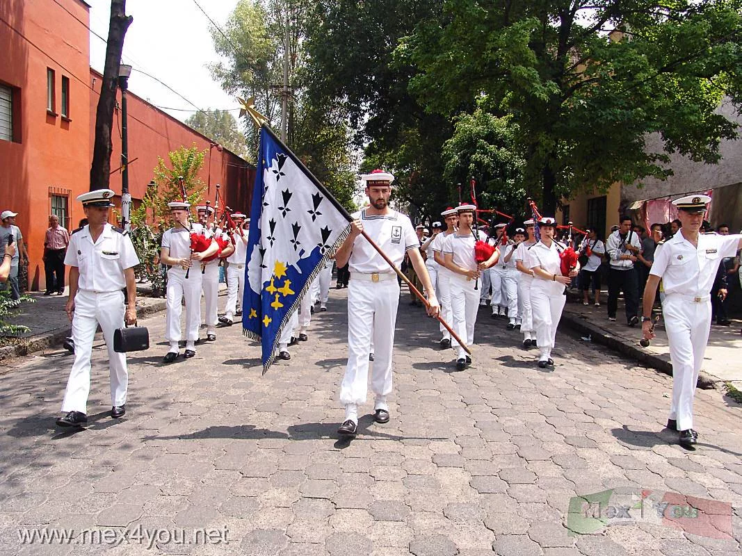 Le Bagad de Lann-Bihoué au Mexique