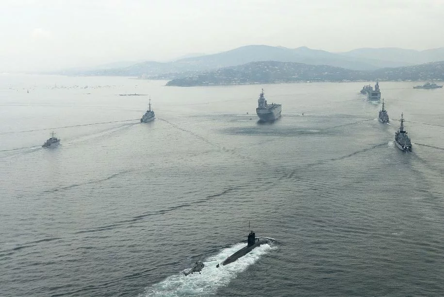 Revue Navale du 8 mai 2009