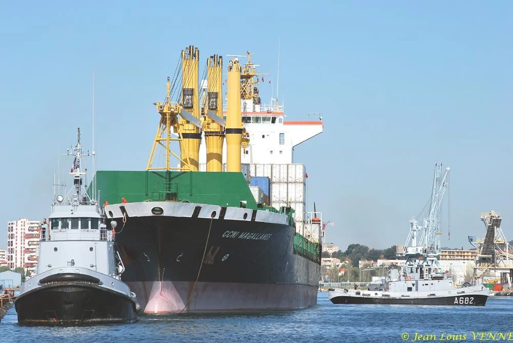 Arrivée à Toulon du porte-conteneurs Magallanes