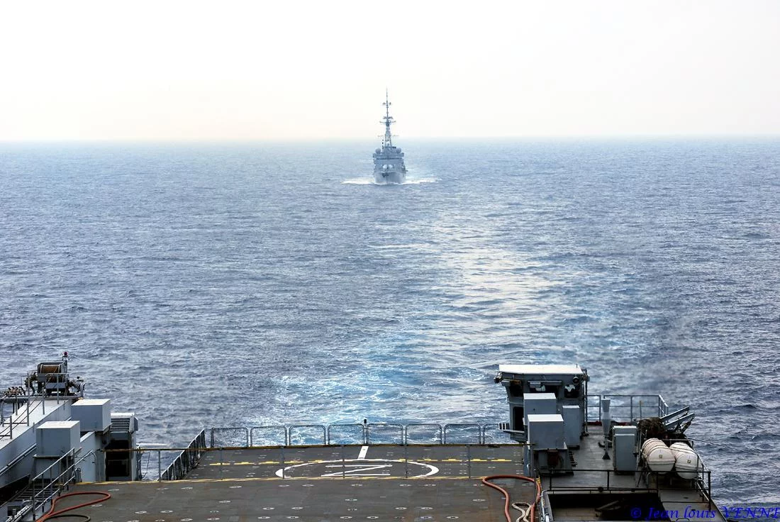 Chutt!! Nous sommes suivis!