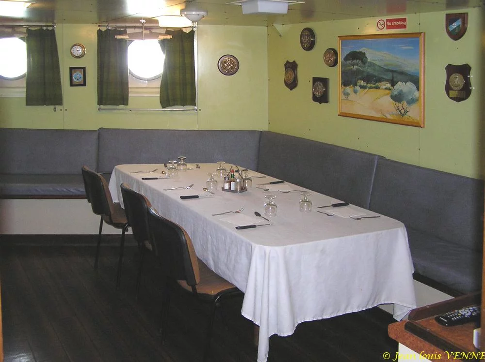 Le carré officiers du BSAD Ailette