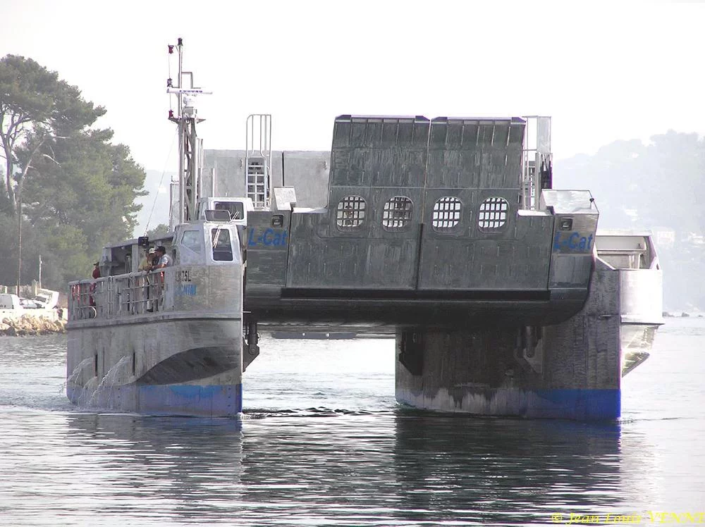 Le nouveau catamaran de débarquement de la CNIM