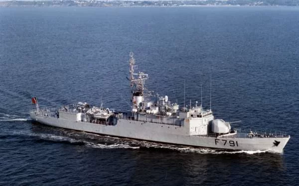 L'avison Commandant L'Herminier