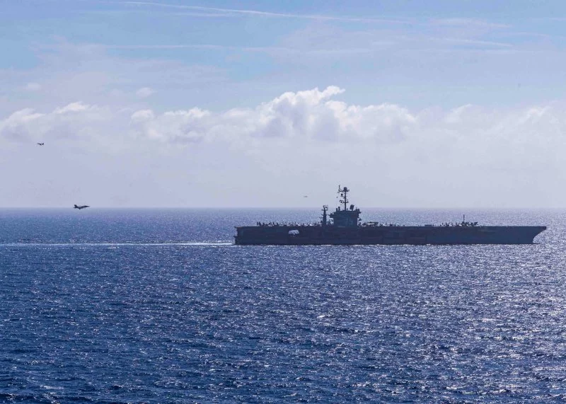 Le porte-avions américain USS Harry S. Truman
