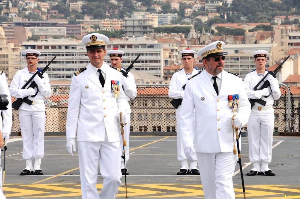 Prise de commandement du BPC Mistral