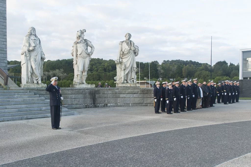 Un nouveau commandant à l’École navale