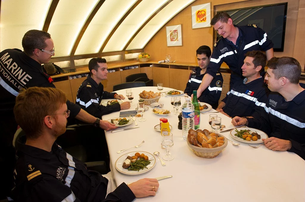 Le carré officiers d'un sous-marin