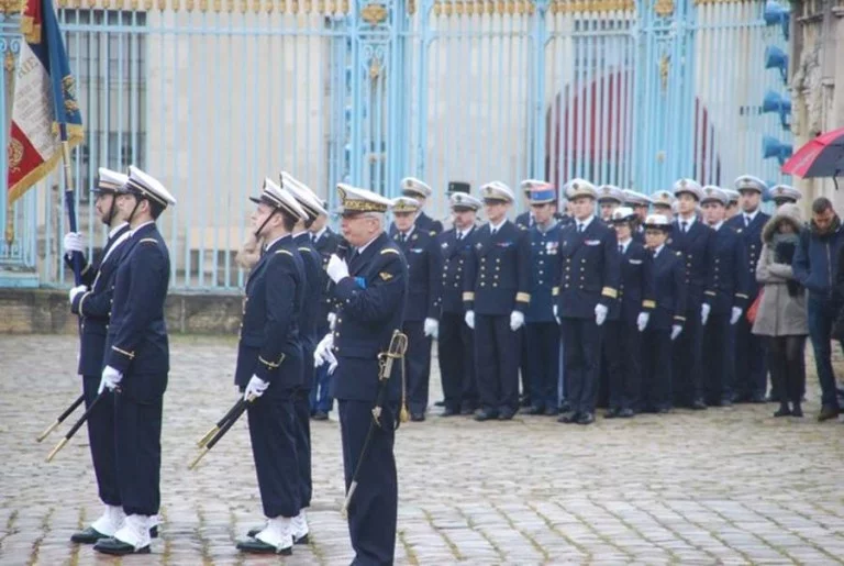 Présentation au drapeau pour la PMS marine état-major