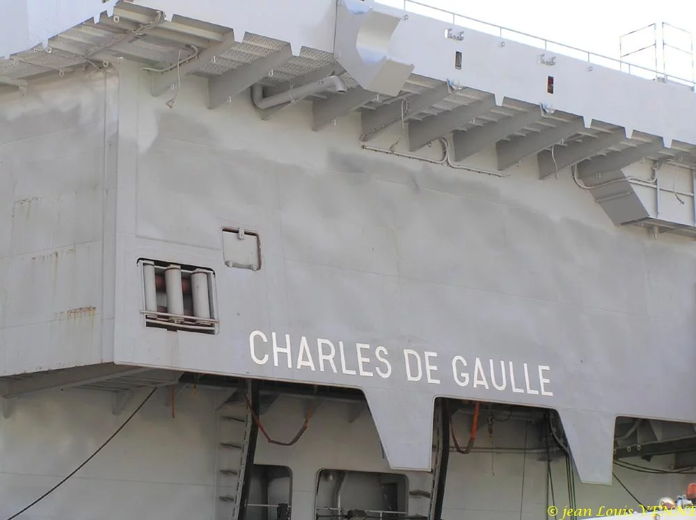Le porte-avions Charles de Gaulle