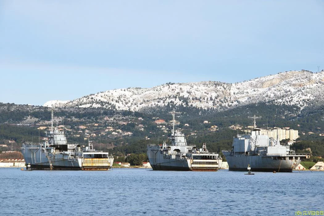 Toulon et ses montages enneigées