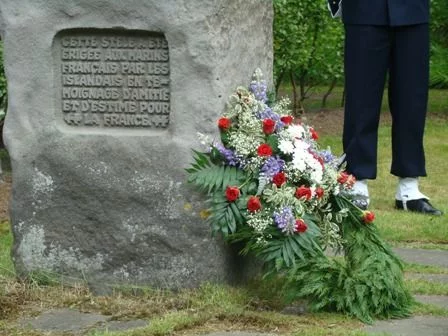 Stèle en l'honneur des marins français à Reykjavik