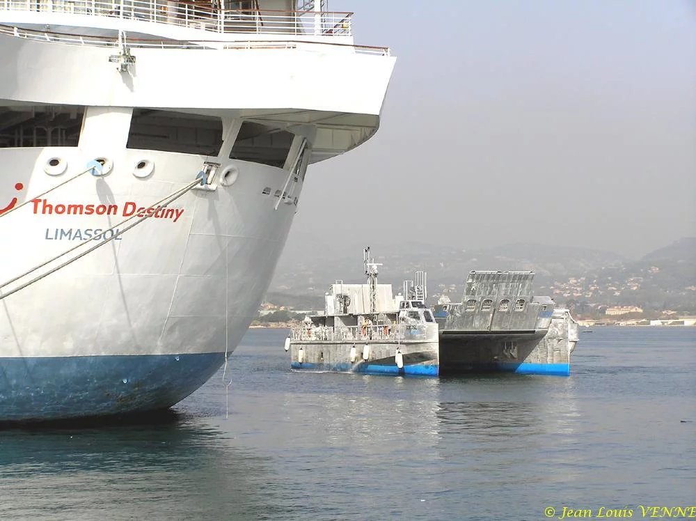 Le nouveau catamaran de débarquement de la CNIM