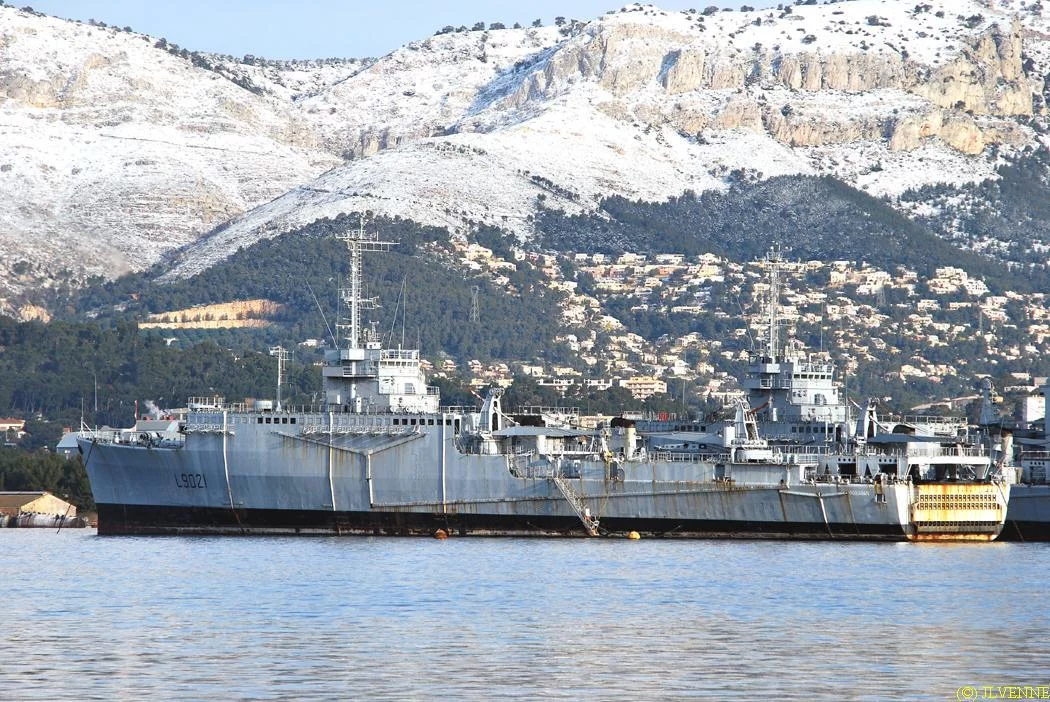 Toulon et ses montages enneigées