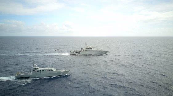 Le patrouilleur La Combattante avec la marine dominicaine