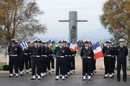 Fanion de quelques unités présentes sur le théâtre d'opérations
