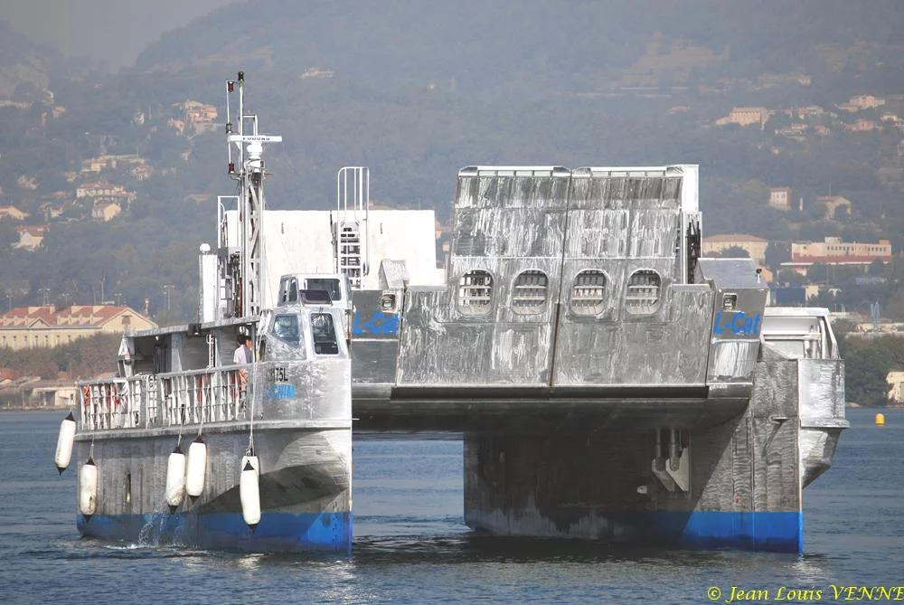 Le nouveau catamaran de débarquement de la CNIM