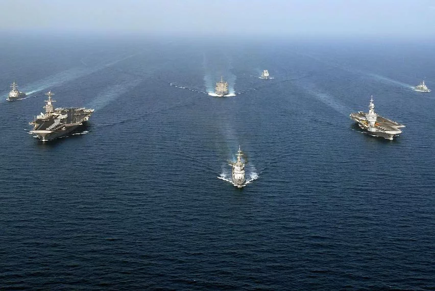 â€œPhotexâ€ des porte-avions Français et Américain