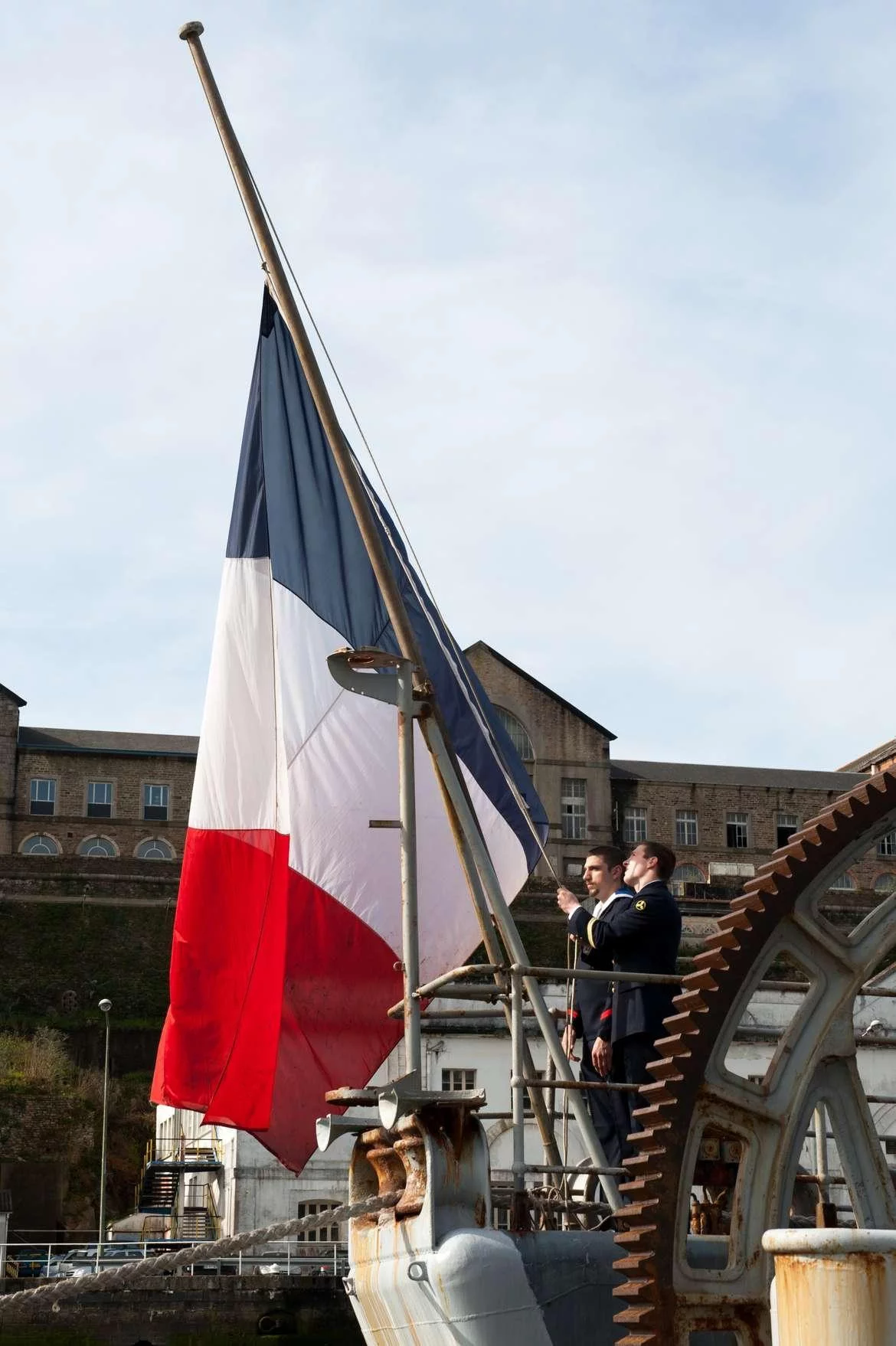 Dernière cérémonie des couleurs de la frégate Georges Leygues