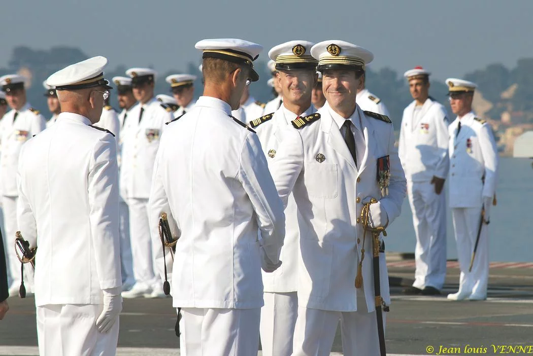 Prise de commandement du porte-avions Charles de Gaulle