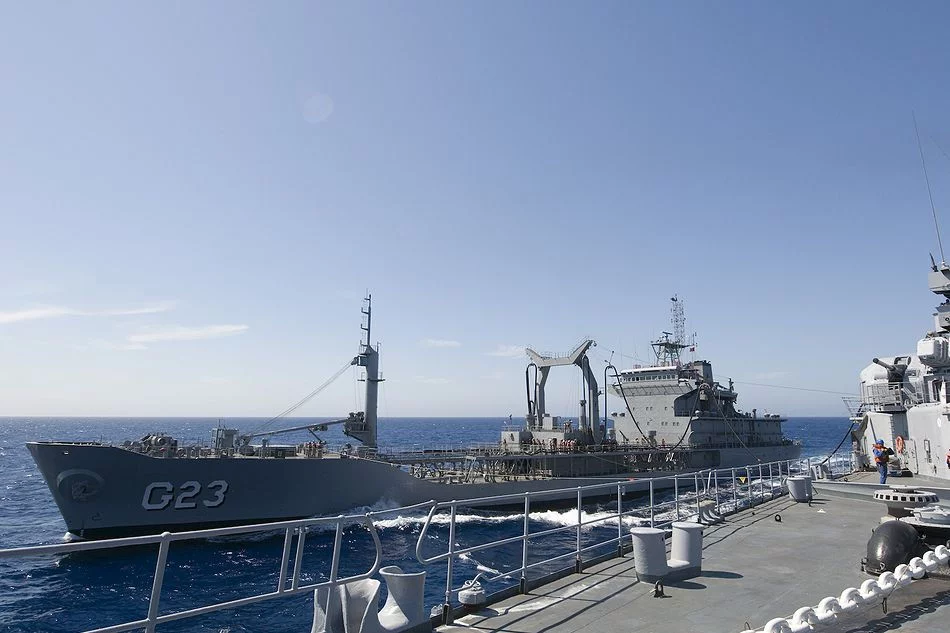 Le pétrolier ravitailleur Amirante Gastao Motta