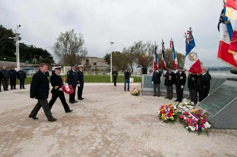 Hommage aux sous-mariniers du Protée