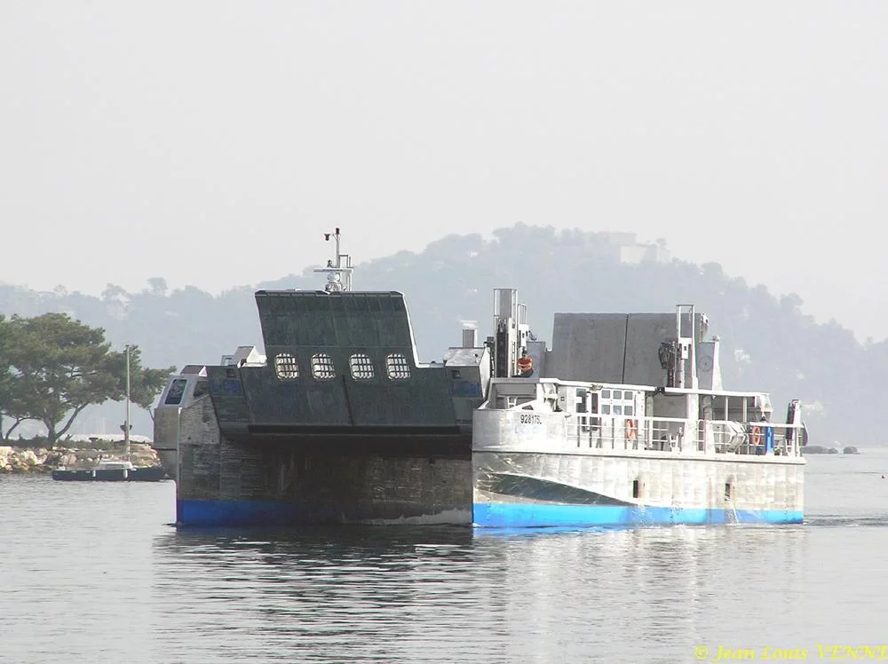 Le nouveau catamaran de débarquement de la CNIM