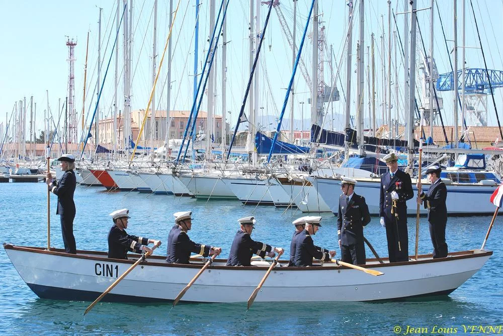 L'amiral Tandonnet sur la baleinière traditionnelle