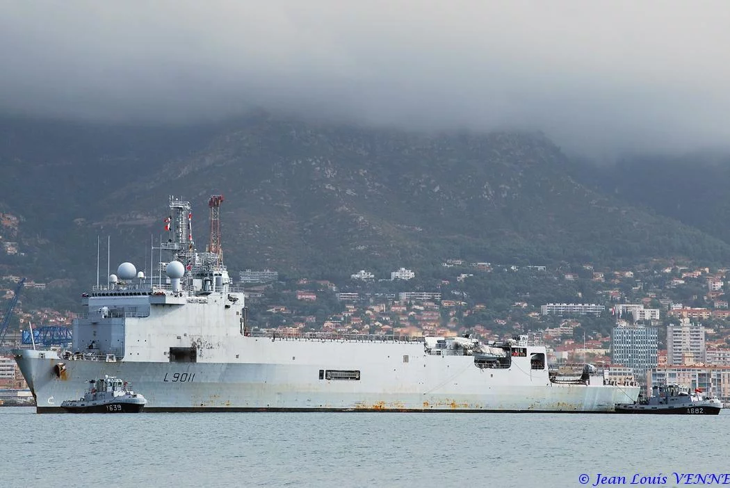 Un CTM sort du radier du TCD Foudre