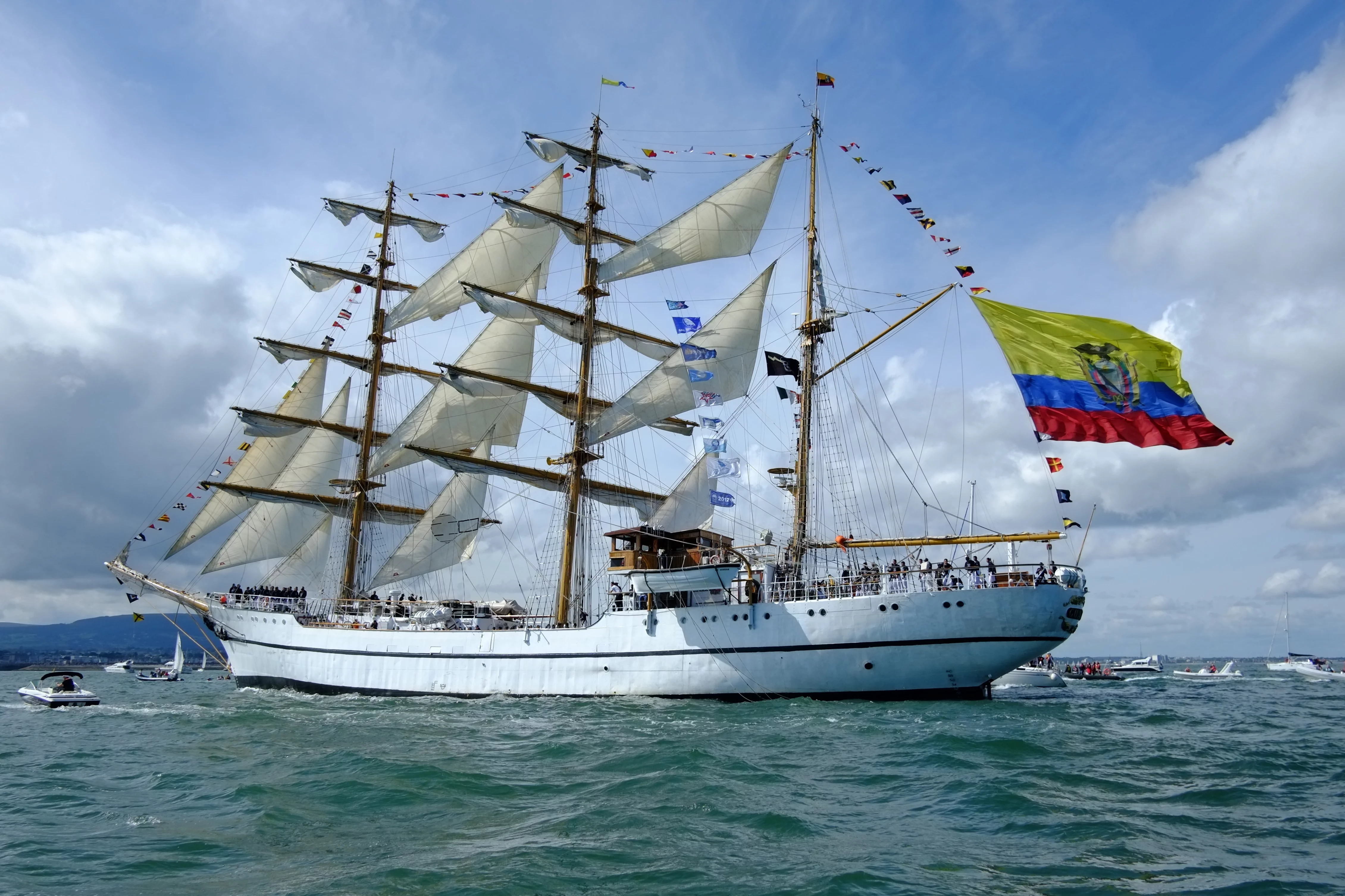 Le trois-mâts barque Guayas, navire-école de la Marine équatorienne