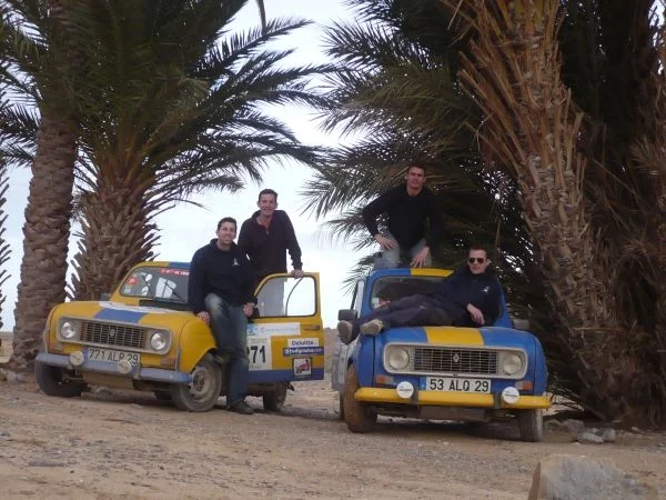 Les 4 enseignes de vaisseau de lâ€™Ecole navale