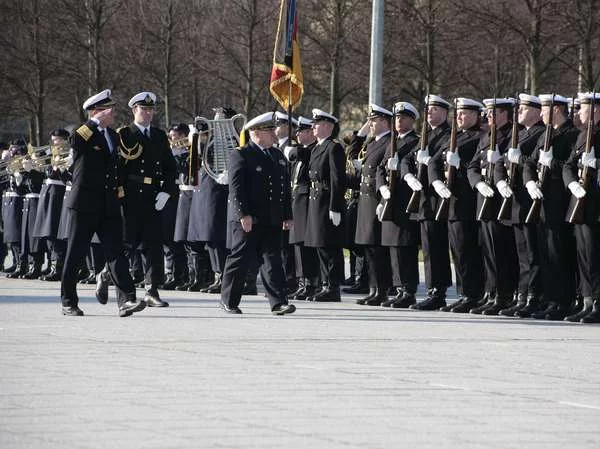 Le chef d'état-major de la marine reçu par son homologue allemand à Berlin