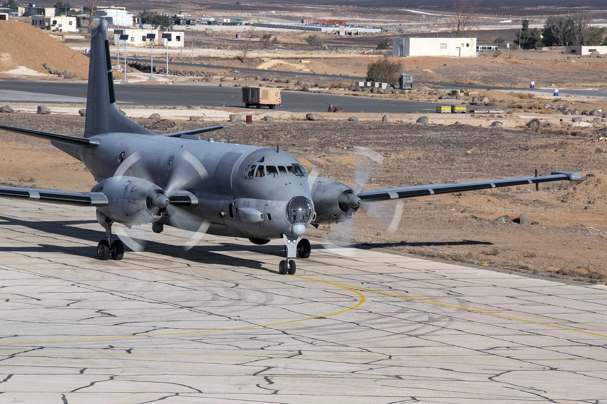 Un avion de patrouille maritime Atlantique 2 sur la base aérienne projetée au Levant
