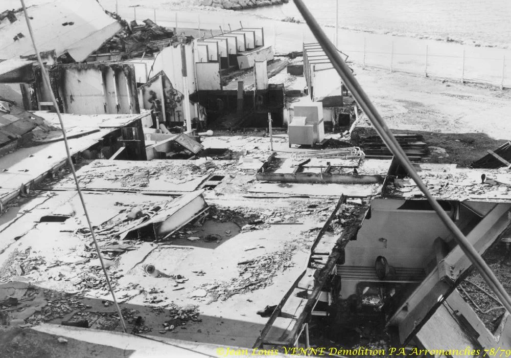 Démolition de l'Arromanches