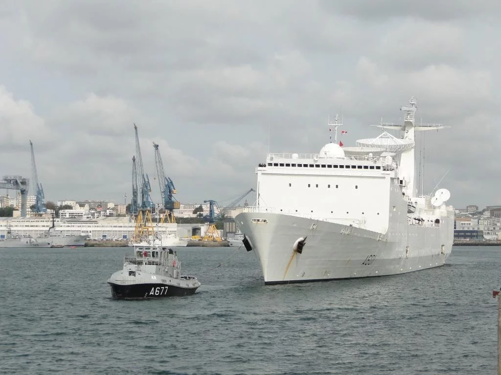 Retour de mission pour le Monge