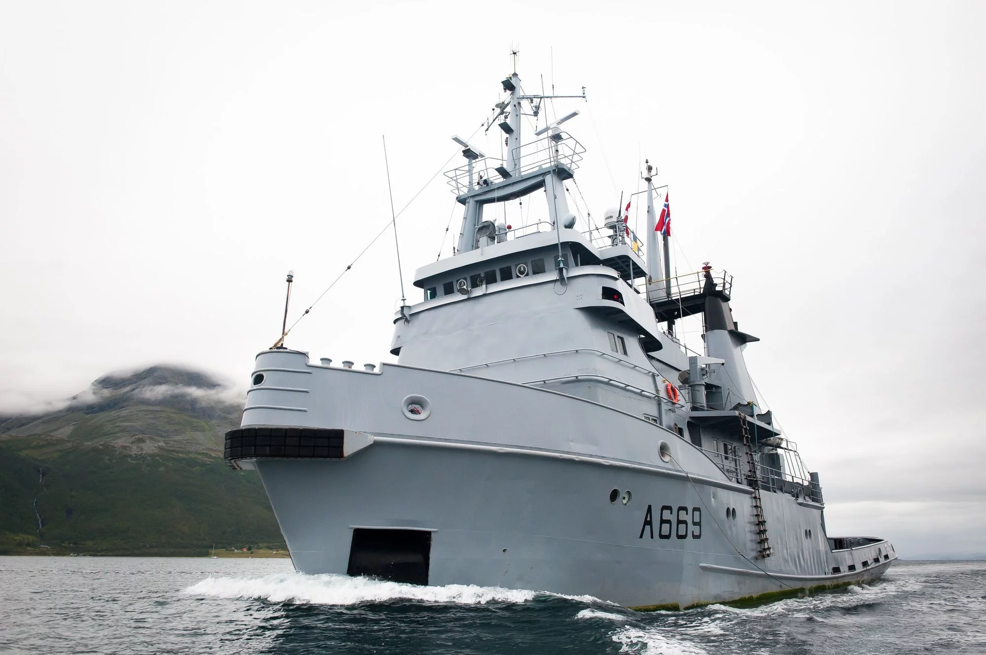 Le remorqueur Tenace