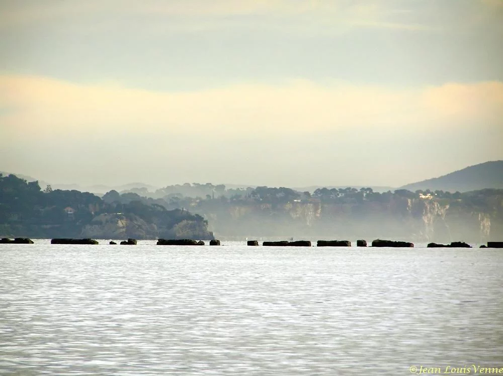 La jetée qui protège la rade de Toulon