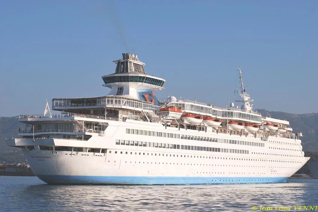 Le paquebot Thomson Destiny fait escale à La Seyne-sur-mer