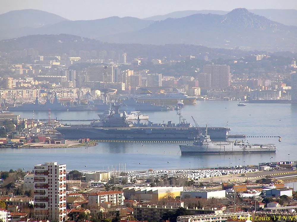 Le Charles de Gaulle à Toulon