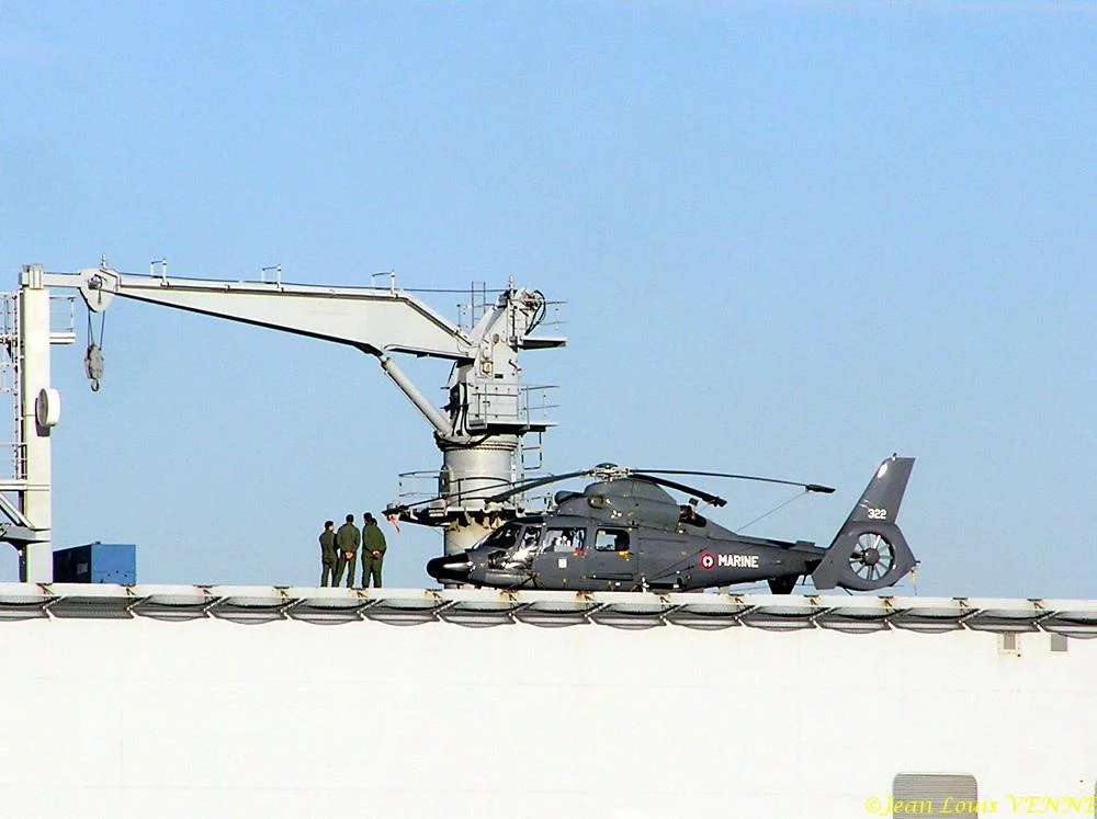 Retour du Mistral après la Journée de Présentation de la Marine