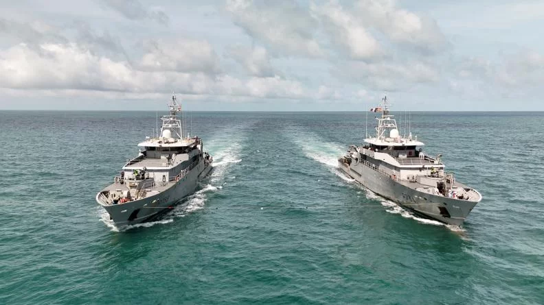 Les patrouilleurs La Confiance et La Résolue