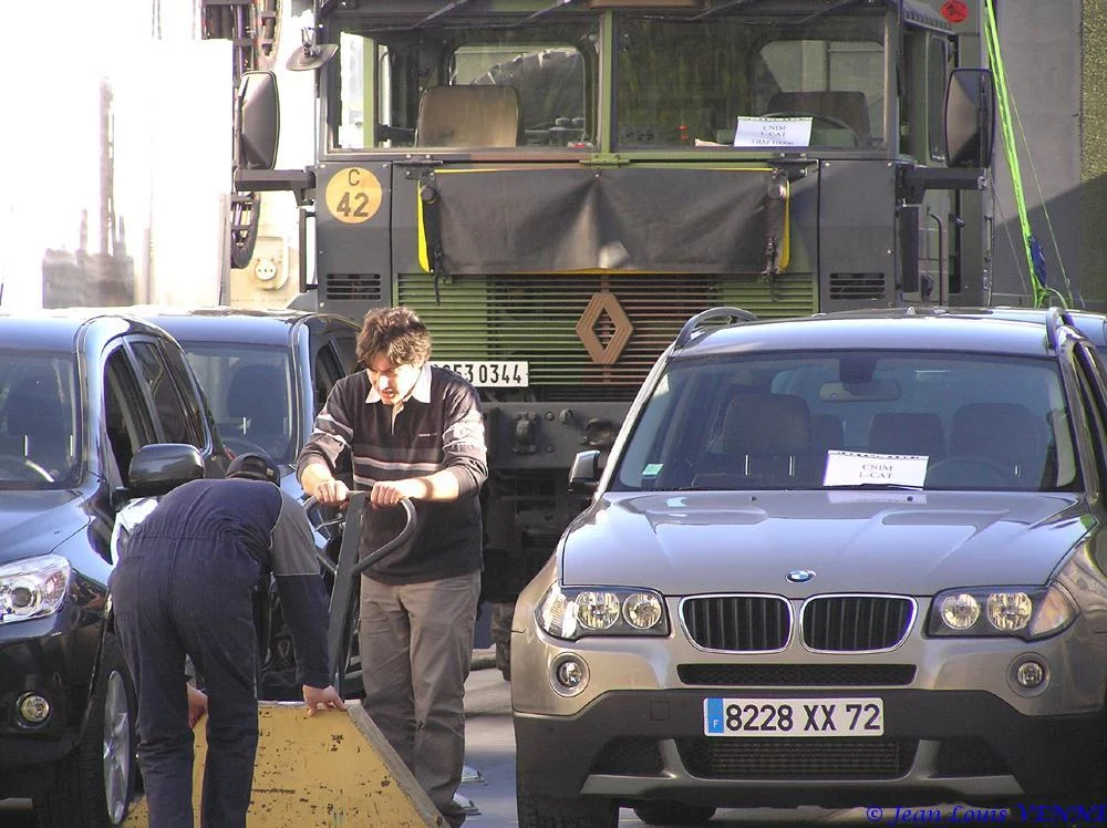 Premier plageage du L-CAT avec matériel roulant