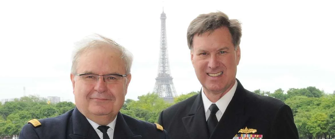 Le CEMM et le commandant des forces interarmées de l’OTAN