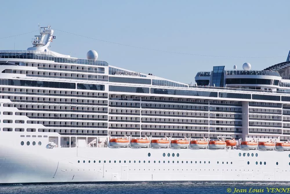 Escale surprise du MSC Fantasia à La Seyne sur Mer